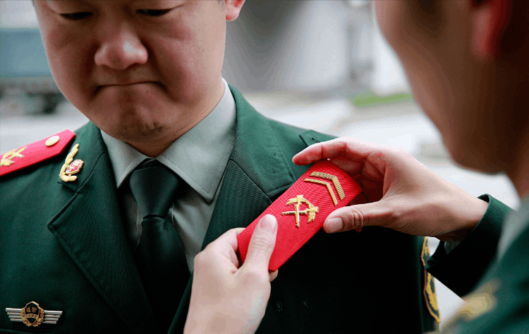 如今當(dāng)兵選擇2年、5年、12年可以拿多少錢？都有哪些優(yōu)勢(shì)？