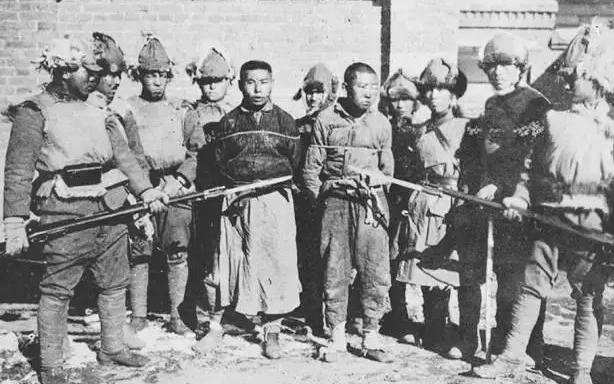 國恥“九一八”，為什么面對日本侵略，東北軍采取不抵抗政策