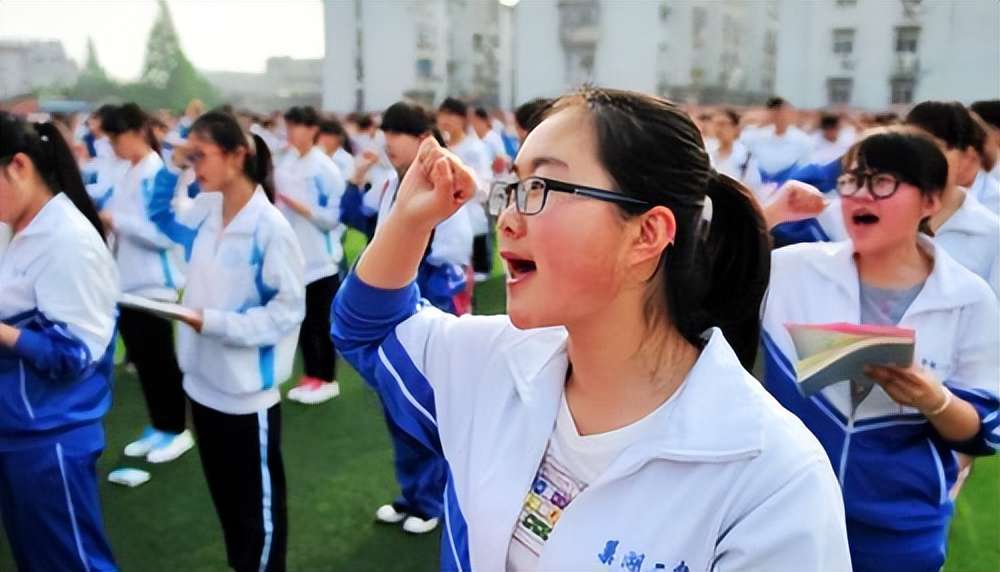 中國“百強大學(xué)”排名公布，浙大領(lǐng)銜“前4”，復(fù)旦不敵武大華科