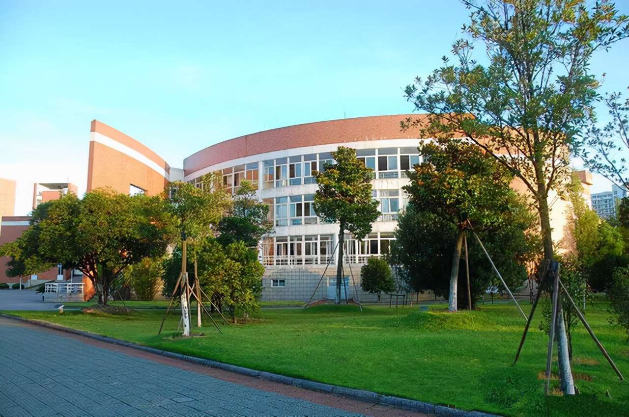 杭州電子科技大學(xué)排名(計(jì)算機(jī)排行榜出爐)