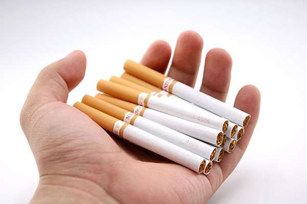 戒煙的方法分享給大家,細(xì)說戒煙的幾個(gè)階段及表現(xiàn)