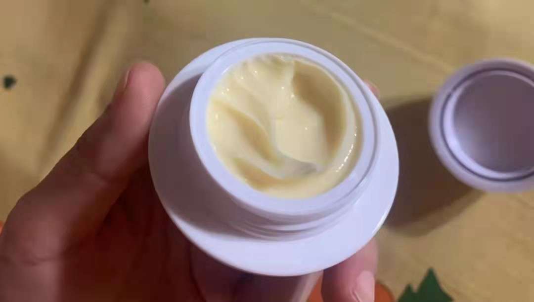 哪個牌子的眼霜好用？這4款公認好用的眼霜，款款都可以“盲買”