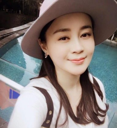 關婷娜為什么說她是本山座駕(關婷娜本山第一坐騎)