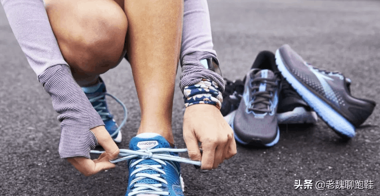 什么鞋子質(zhì)量好耐穿又便宜(最耐穿的運(yùn)動(dòng)鞋品牌)