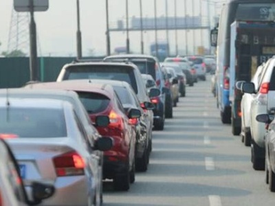 2月16日起，深圳恢復外地車早晚高峰限行