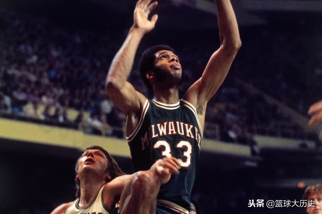 賈巴爾得分記錄多少(賈巴爾得分為什么那么高)