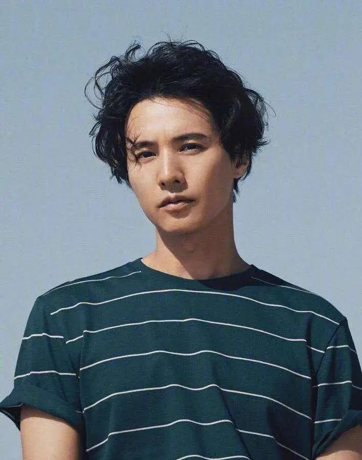 韓國帥哥(韓國8位風(fēng)流帥氣的男星)