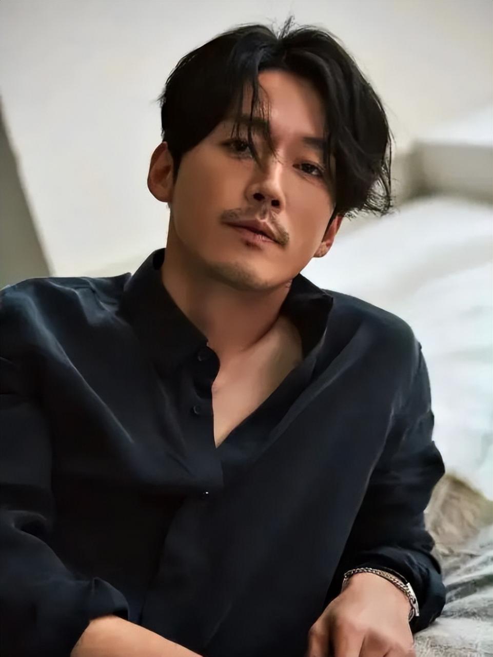 韓國帥哥(韓國8位風(fēng)流帥氣的男星)