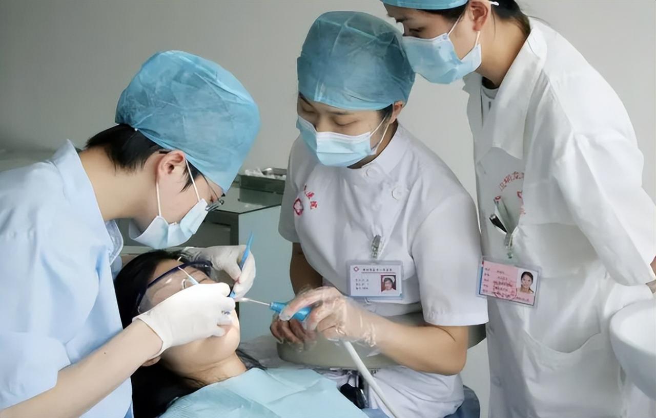 女生最吃香的十大專業(薪資高待遇優,適合女生)