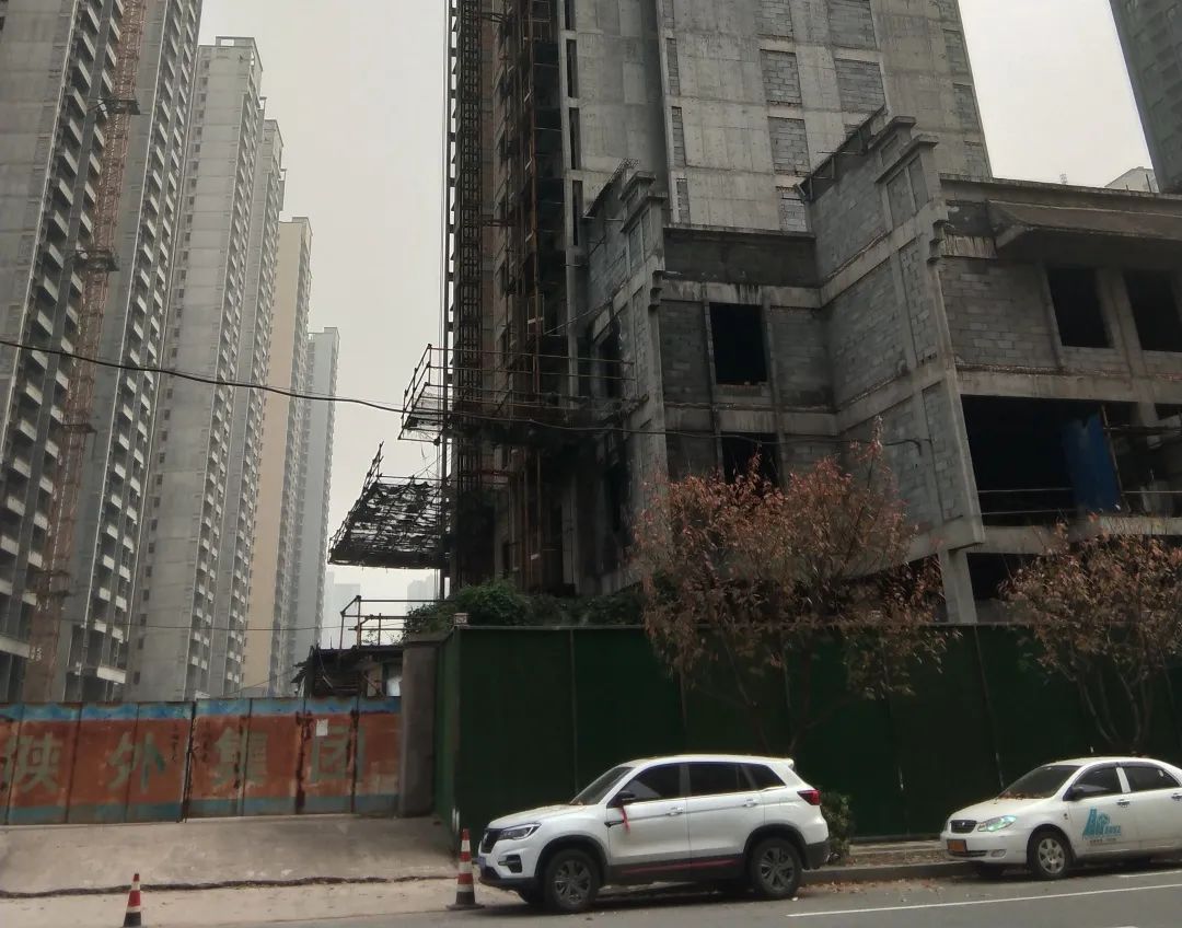 西安房價2022年即將暴跌告急(樓市潛伏著風險)