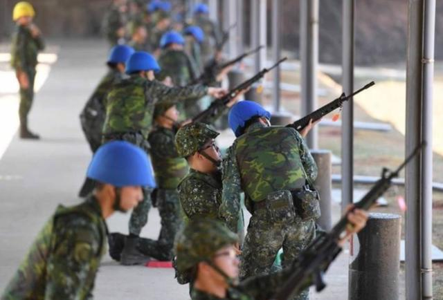 為什么臺灣強制服兵役(為什么國外強制服兵役)