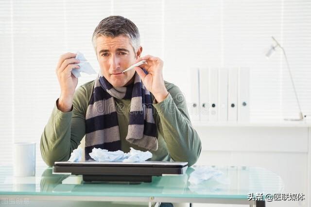 為什么起范晚上出現(xiàn)(為什么晚上容易起燒)