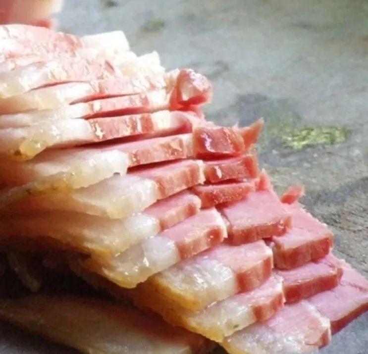 麗江特產哪些最值得買(麗江必吃美食排名)
