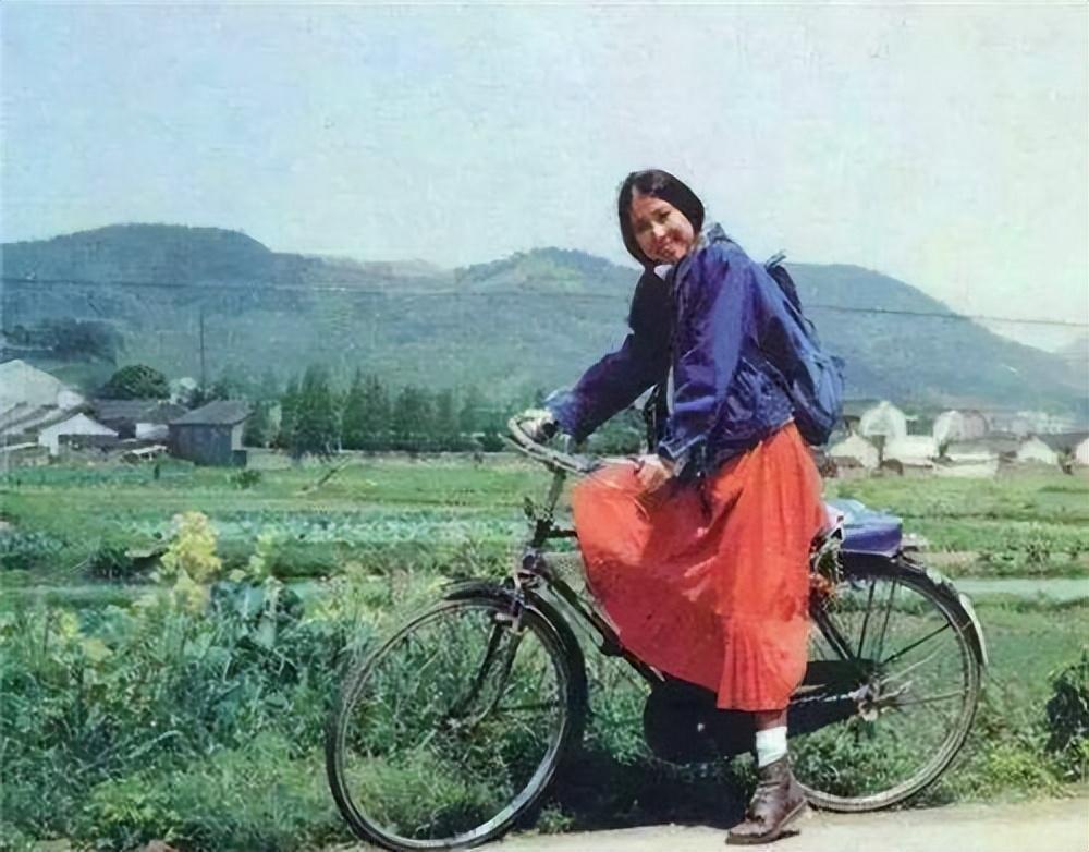 女作家三毛之死（ 三毛之死是抑郁而死嗎 ）