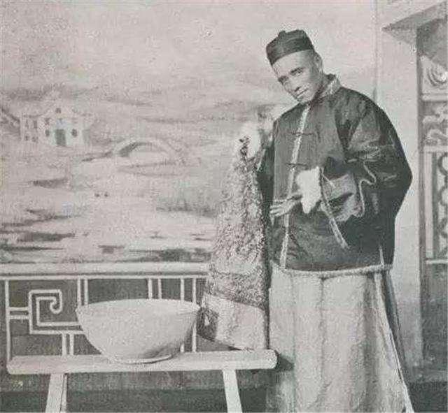 中國第一部紀錄片叫什么(中國第一部新聞記錄片)
