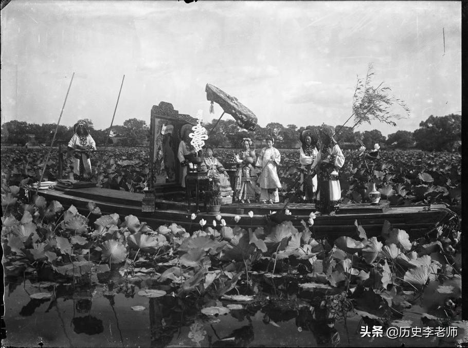 慈禧是誰的皇后(慈禧太后十八歲照片)