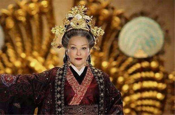 竇憲和竇太后的關系(東漢竇憲的典故)