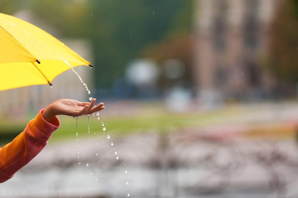 抖音上最火的下雨說說精選「27句推薦」