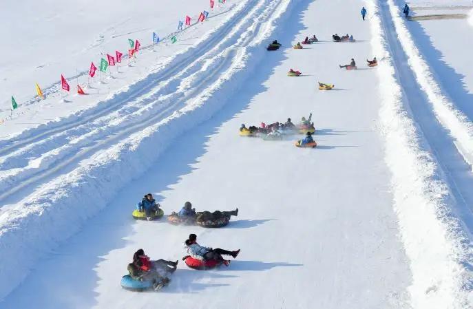 中國雪鄉(xiāng)在哪個(gè)城市及成因(怎么去雪鄉(xiāng)最方便)