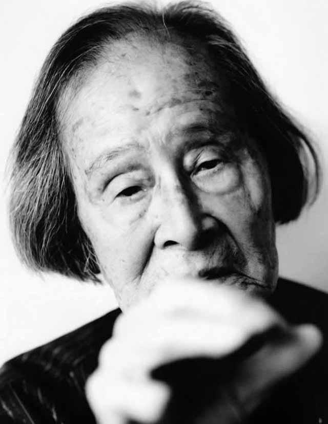 大野一雄是男是女(大野一雄暗黑舞踏簡(jiǎn)介)