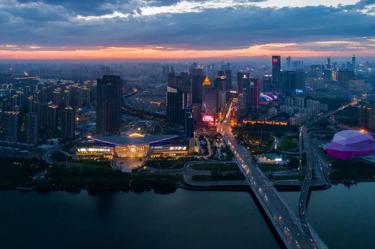 中國重工業(yè)城市排名(中國哪些城市重工業(yè)發(fā)達(dá))