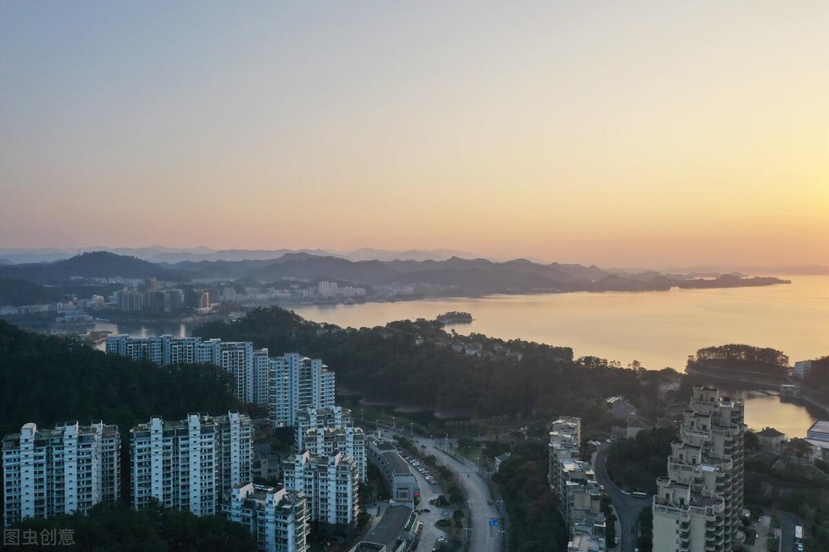 中國最宜居的小縣城(中國最適合養老的十個城市)