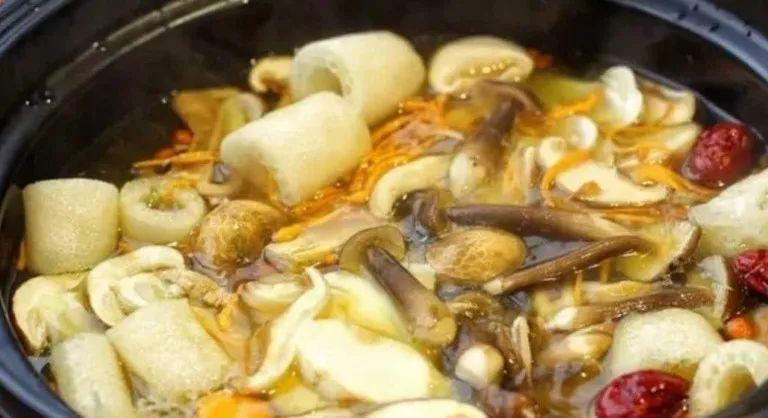 麗江特產哪些最值得買(麗江必吃美食排名)