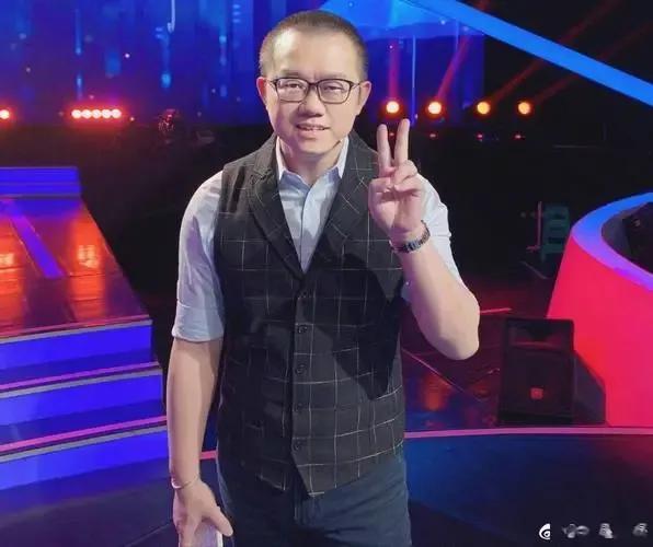 抖音最火的人排行前100名(抖音近期火起來的人)