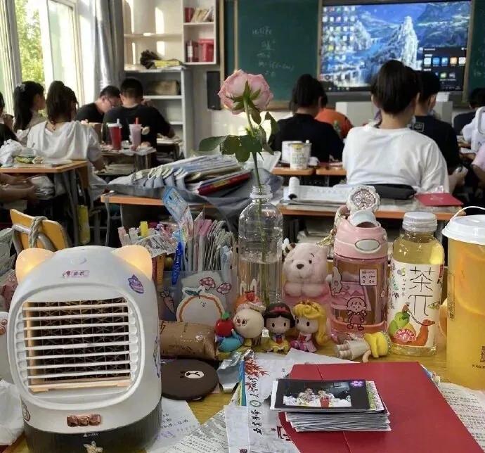 孩子網(wǎng)戀怎么辦(初中孩子網(wǎng)戀四種教育方式)