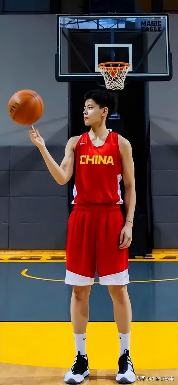 女籃最新消息今天(中國女籃誰最胸大)